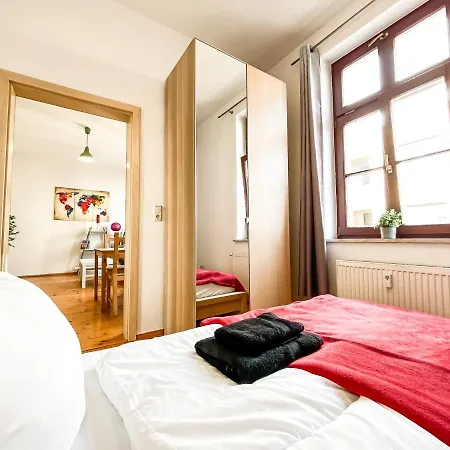Apartment Sehr Zentral Gelegenes In Unmittelbarer Nähe Zum Gewandhaus, Zur Oper Und Zum Zentrum