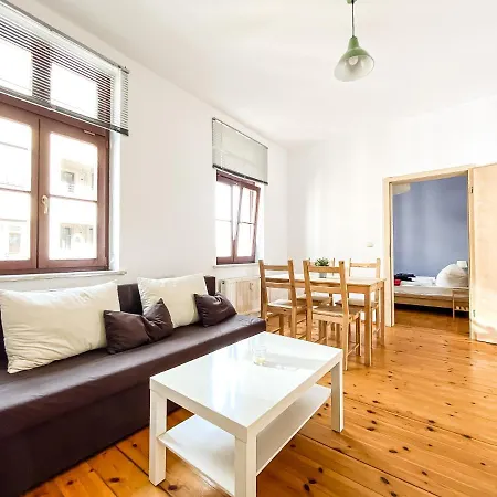 Sehr Zentral Gelegenes In Unmittelbarer Nähe Zum Gewandhaus, Zur Oper Und Zum Zentrum Apartment *