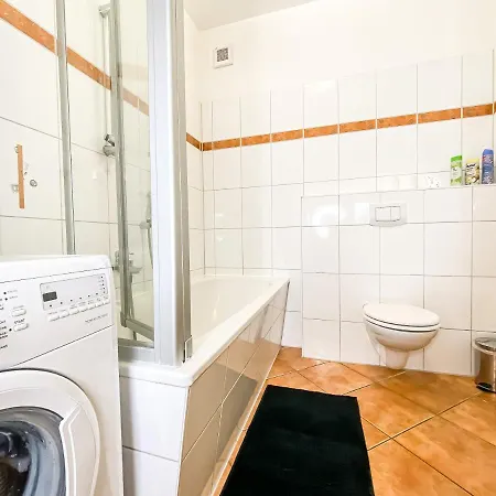 Apartment Sehr Zentral Gelegenes In Unmittelbarer Nähe Zum Gewandhaus, Zur Oper Und Zum Zentrum *