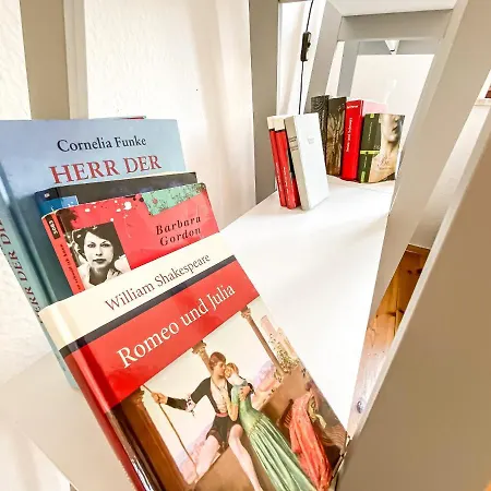 Apartment Sehr Zentral Gelegenes In Unmittelbarer Nähe Zum Gewandhaus, Zur Oper Und Zum Zentrum
